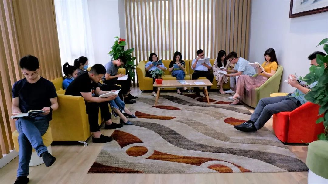 感受文字之美，共享閱讀之樂 | 寶開與燎申智城共同舉辦成長專場讀書活動