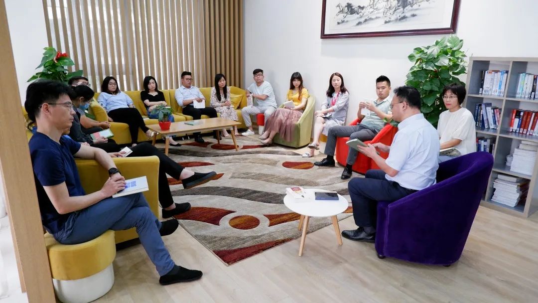 感受文字之美，共享閱讀之樂 | 寶開與燎申智城共同舉辦成長專場讀書活動