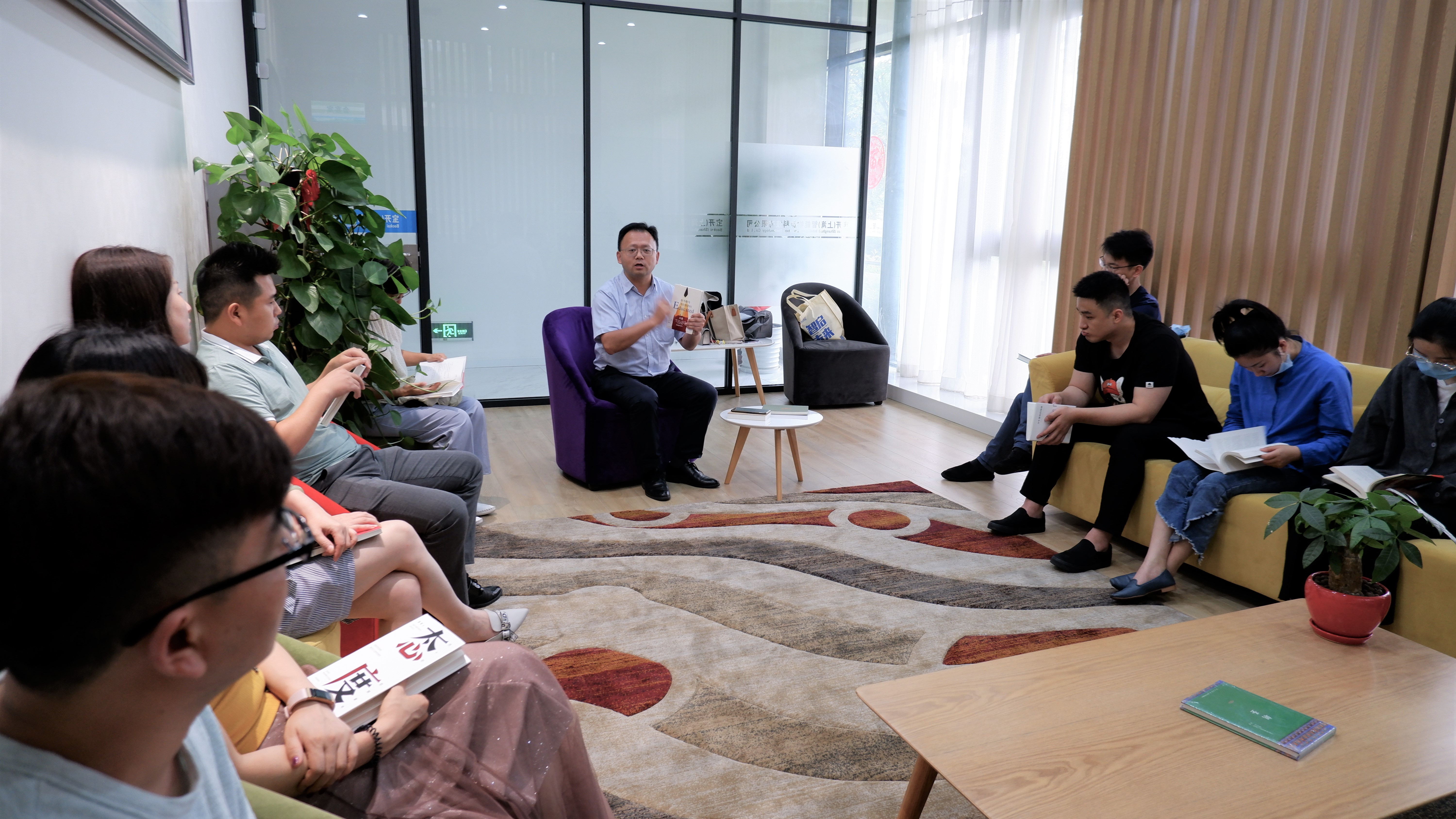 感受文字之美，共享閱讀之樂 | 寶開與燎申智城共同舉辦成長專場讀書活動