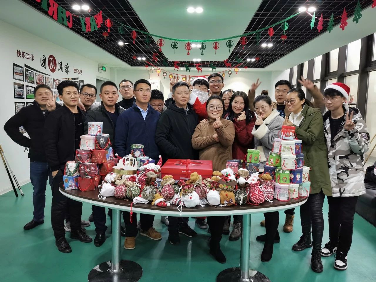 圣誕主題生日趴 | 濃情暖意平安夜，誕愿有你共前行