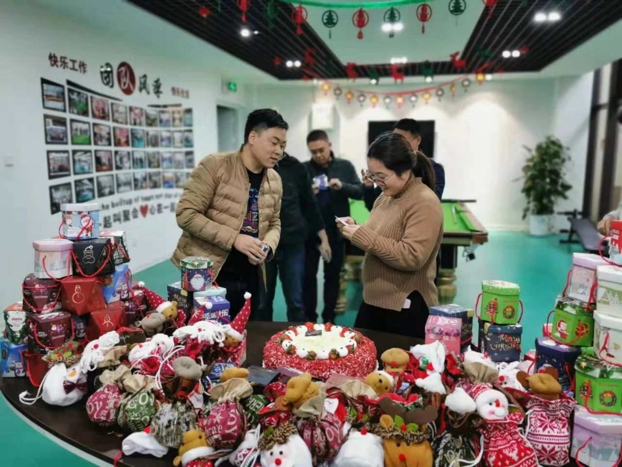 圣誕主題生日趴 | 濃情暖意平安夜，誕愿有你共前行